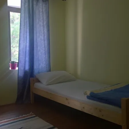 אורחן Mala Kuca/little House